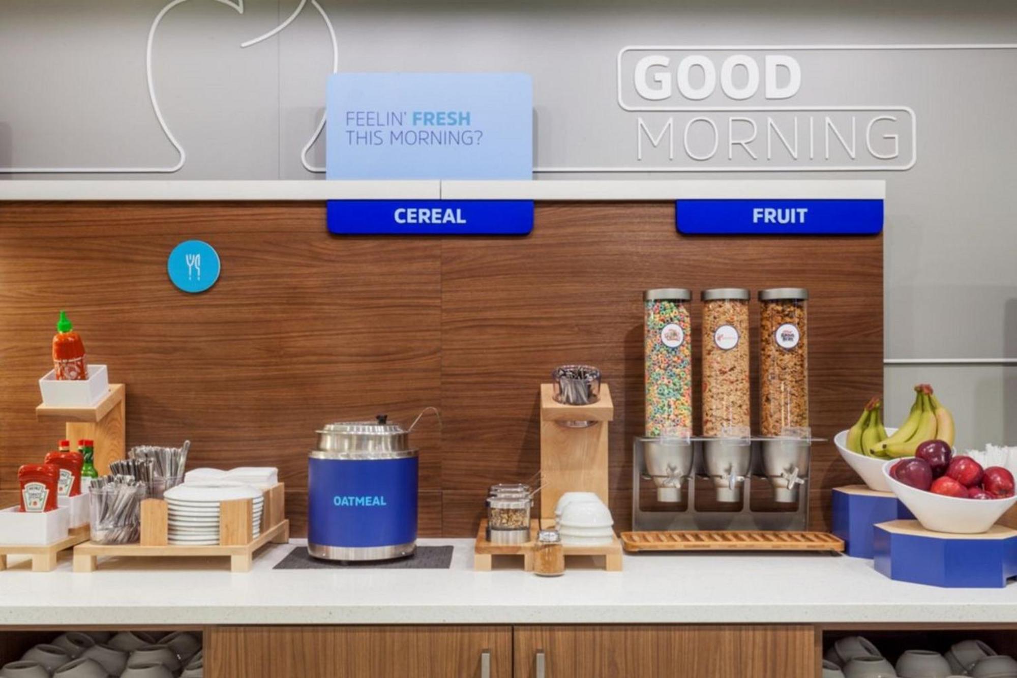 Holiday Inn Express & Suites Haltom City - Ft. Worth By Ihg エクステリア 写真